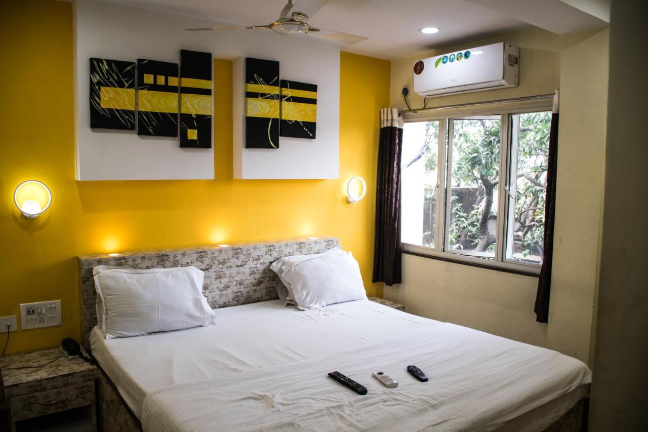 Hotel Platinum Kolkata Bagian luar foto