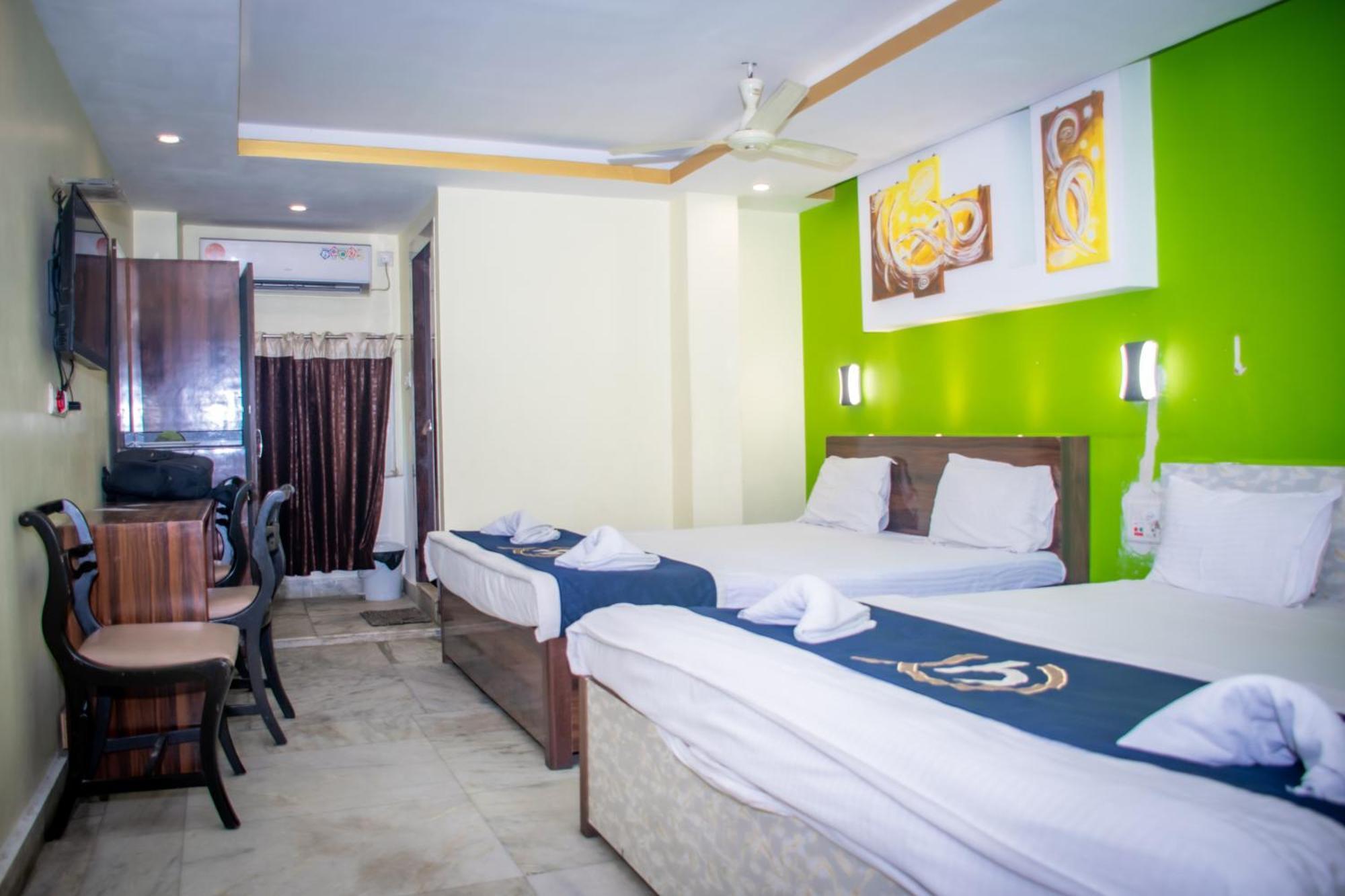 Hotel Platinum Kolkata Bagian luar foto