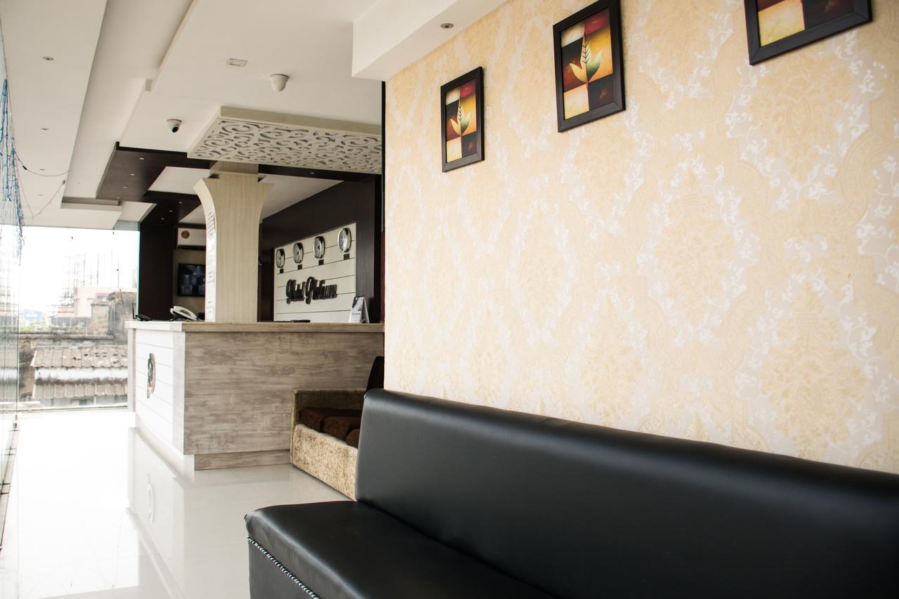 Hotel Platinum Kolkata Bagian luar foto